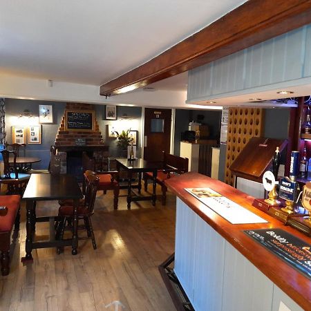 The Bull Inn Bourne Eksteriør bilde